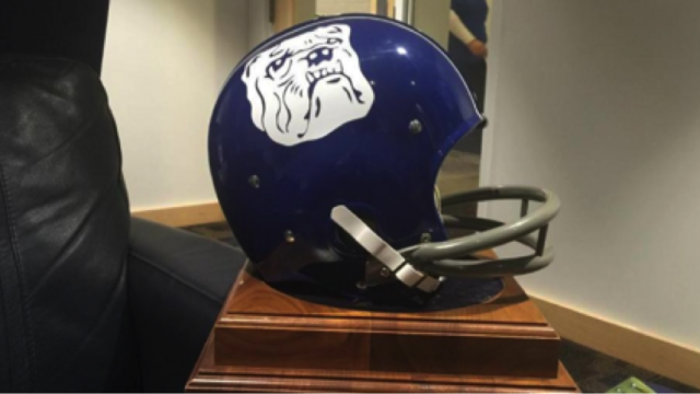 RECAP: Football defeats Valparaiso on Family Weekend, reclaims Hoosier Helmet trophy