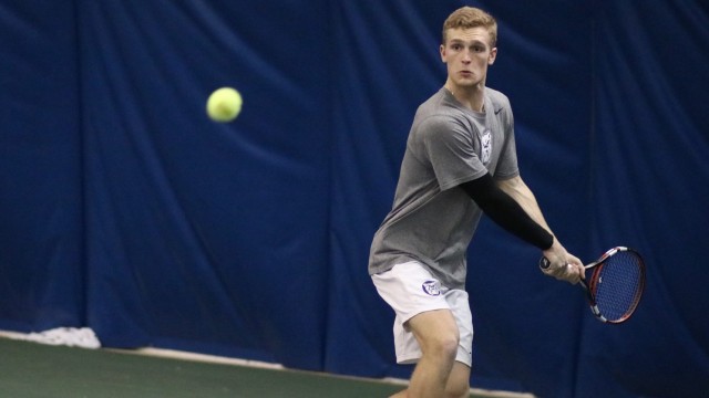 Men’s tennis drops second straight match