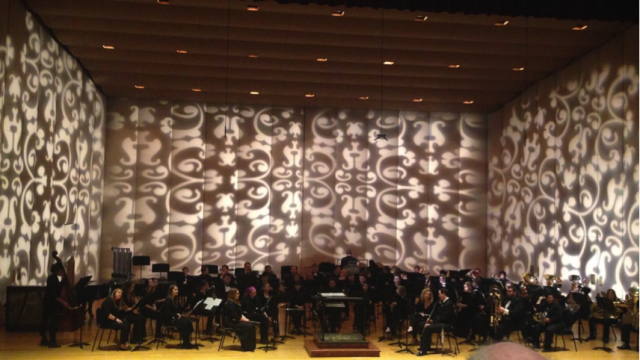 Wind ensemble perfoms Folk Festival