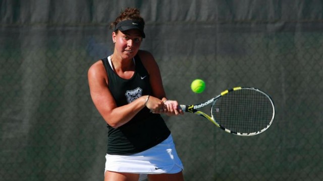 Struggles continue in Florida for women’s tennis