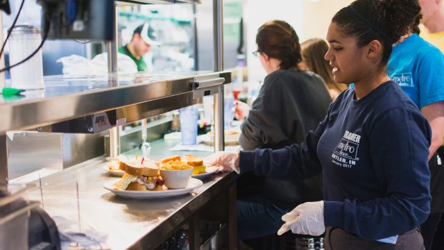 Metro Diner opens on campus