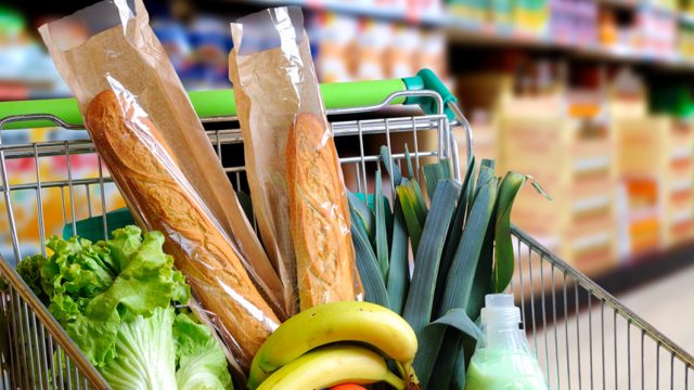 How to adult: grocery shopping on a budget