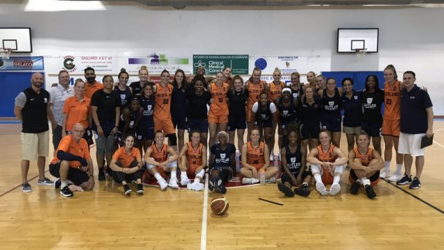 Women’s basketball team bonds on Italy trip