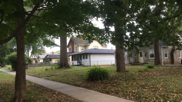 Butler University sophomores sign leases on senior houses