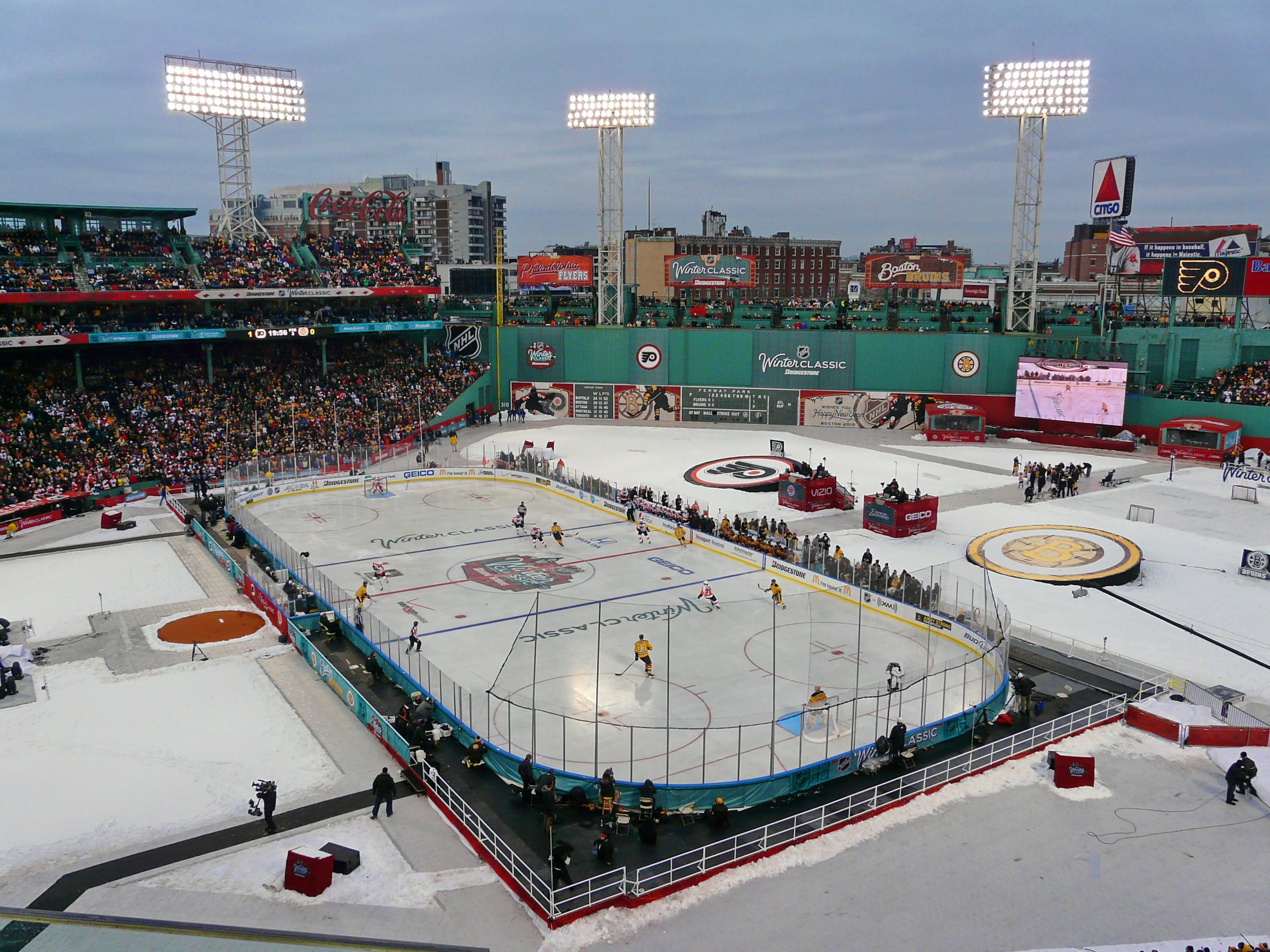 Winter Classic: Here's the scene at Fenway Park as the Penguins