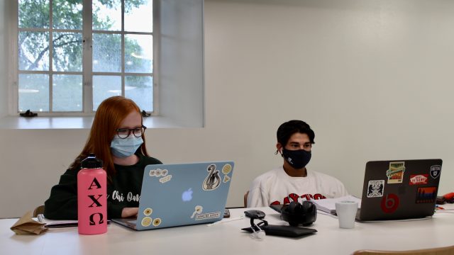 Students and faculty adapt to hybrid classes