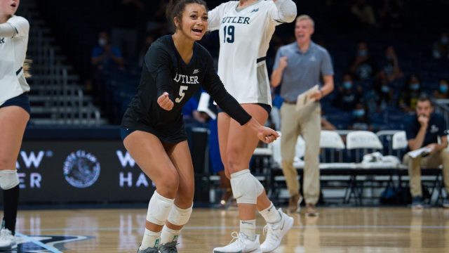 Butler Sweeps Eastern Kentucky in 3 Sets as Melody Davidson has a record-tying night