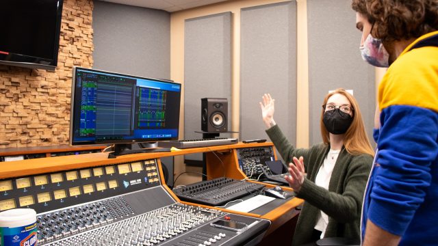 Butler students get hands-on recording experience through Indy Blue Entertainment