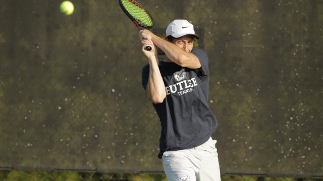 Men’s tennis defeats Cleveland State in home opener