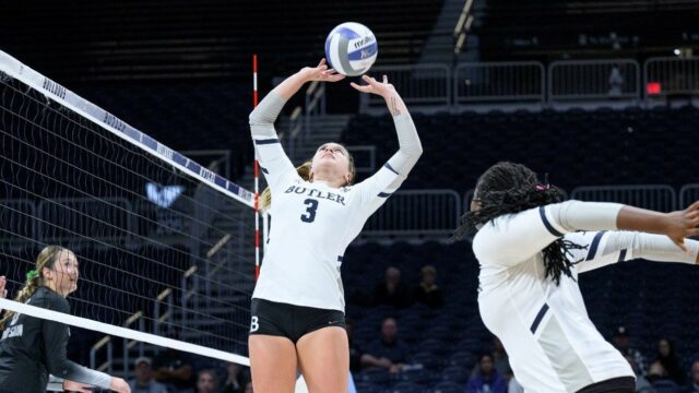 Women’s volleyball splits weekend 1-1 against Villanova and Georgetown