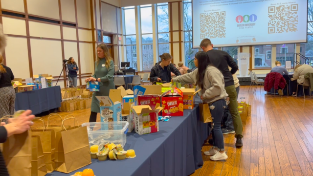 Founders Week hosts service project