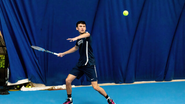 Men’s tennis defeats Marquette 6-1