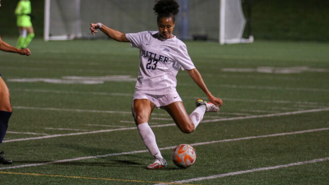 Women’s soccer struggles out of the gate