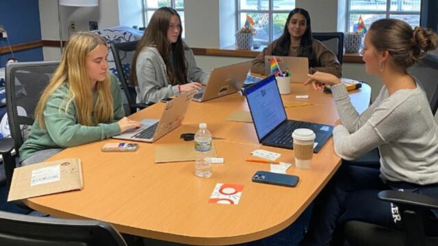 ‘Dawgs Night Out’ hits Hampton