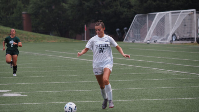 Welcome to the Team: Women’s soccer first-years kick off the season