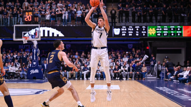 Beyond the box score: Sluggish offense dooms Dawgs in exhibition loss to Notre Dame