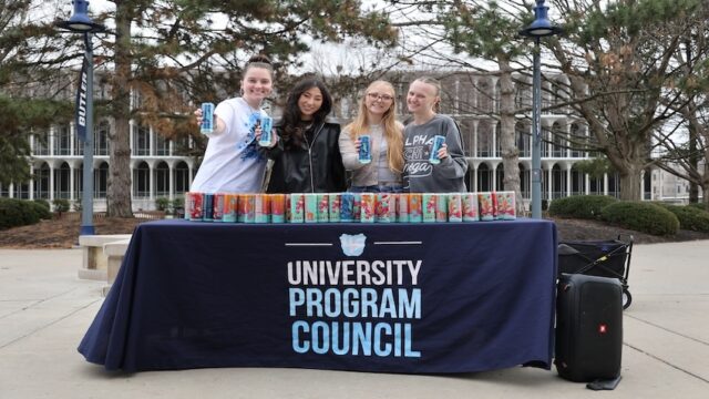 Hoops-coming brings new traditions to campus